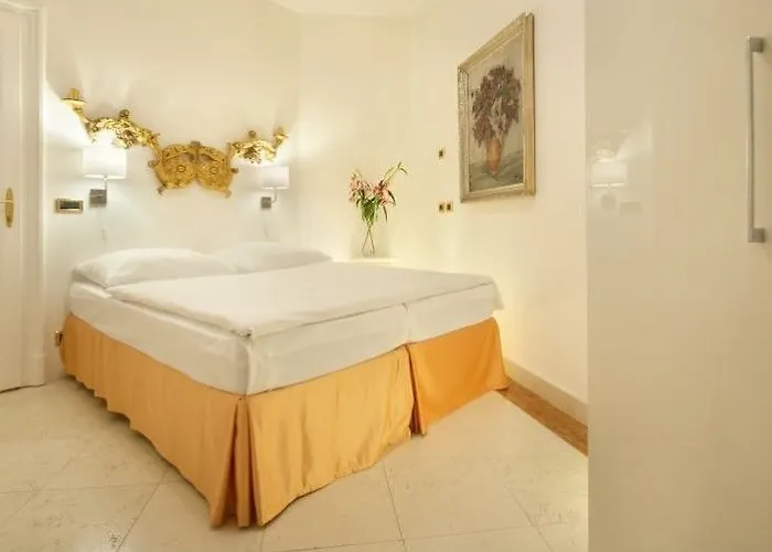 La Fenice Hotel