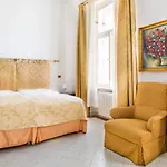 La Fenice Hotel